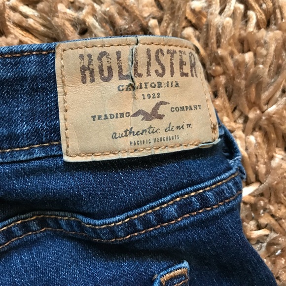 HOLLISTER super skinny jeans (medium- dark wash) - Picture 6 of 6